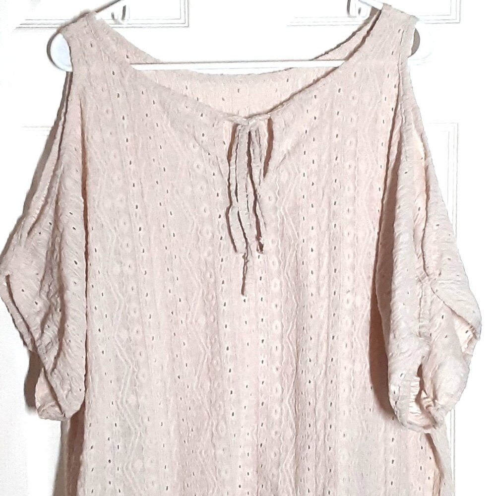Shein Curve 3XL Top, Beige, Split Sleeves, Easy Care, Elastic Waist, pull on